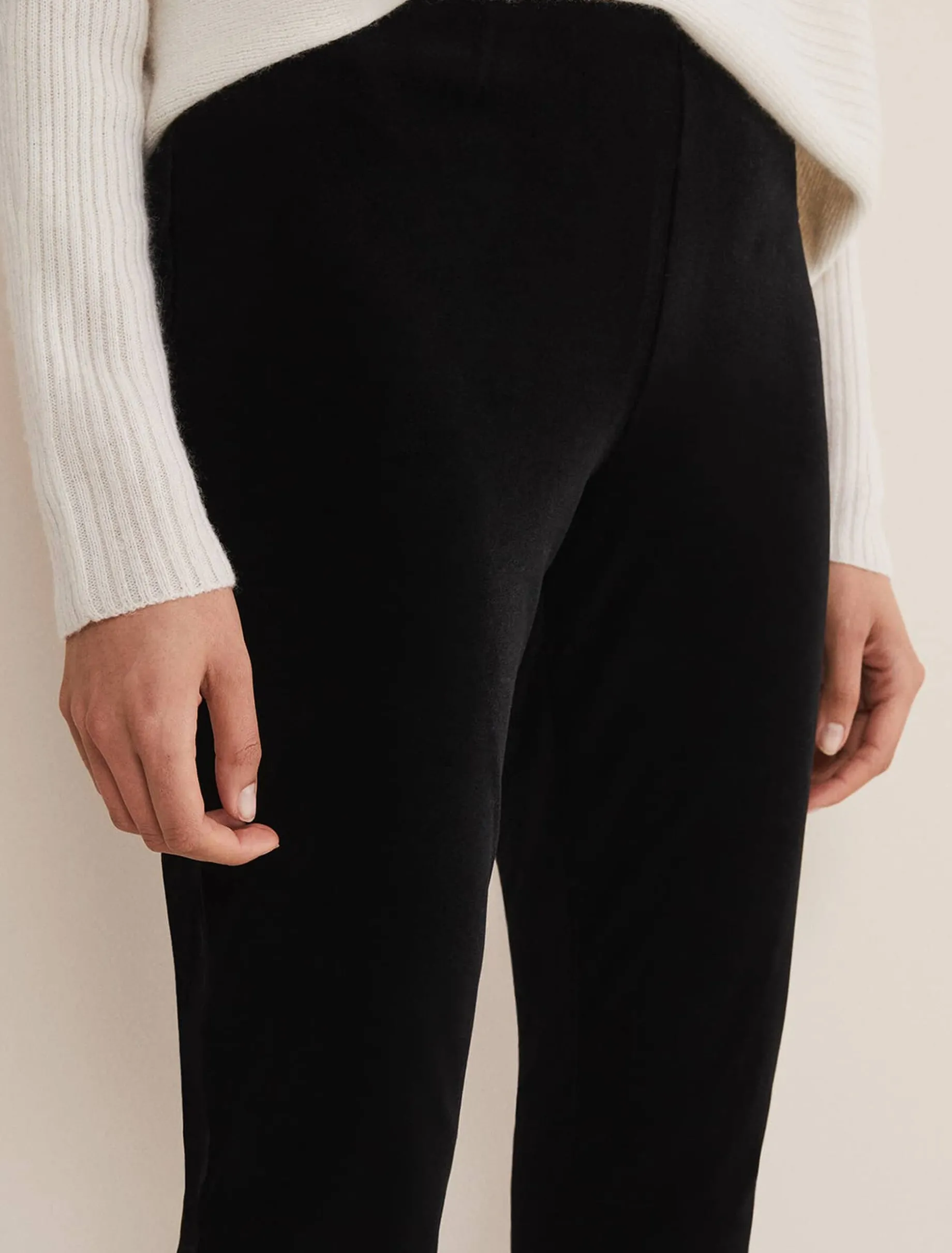 Valerie Velvet Leggings