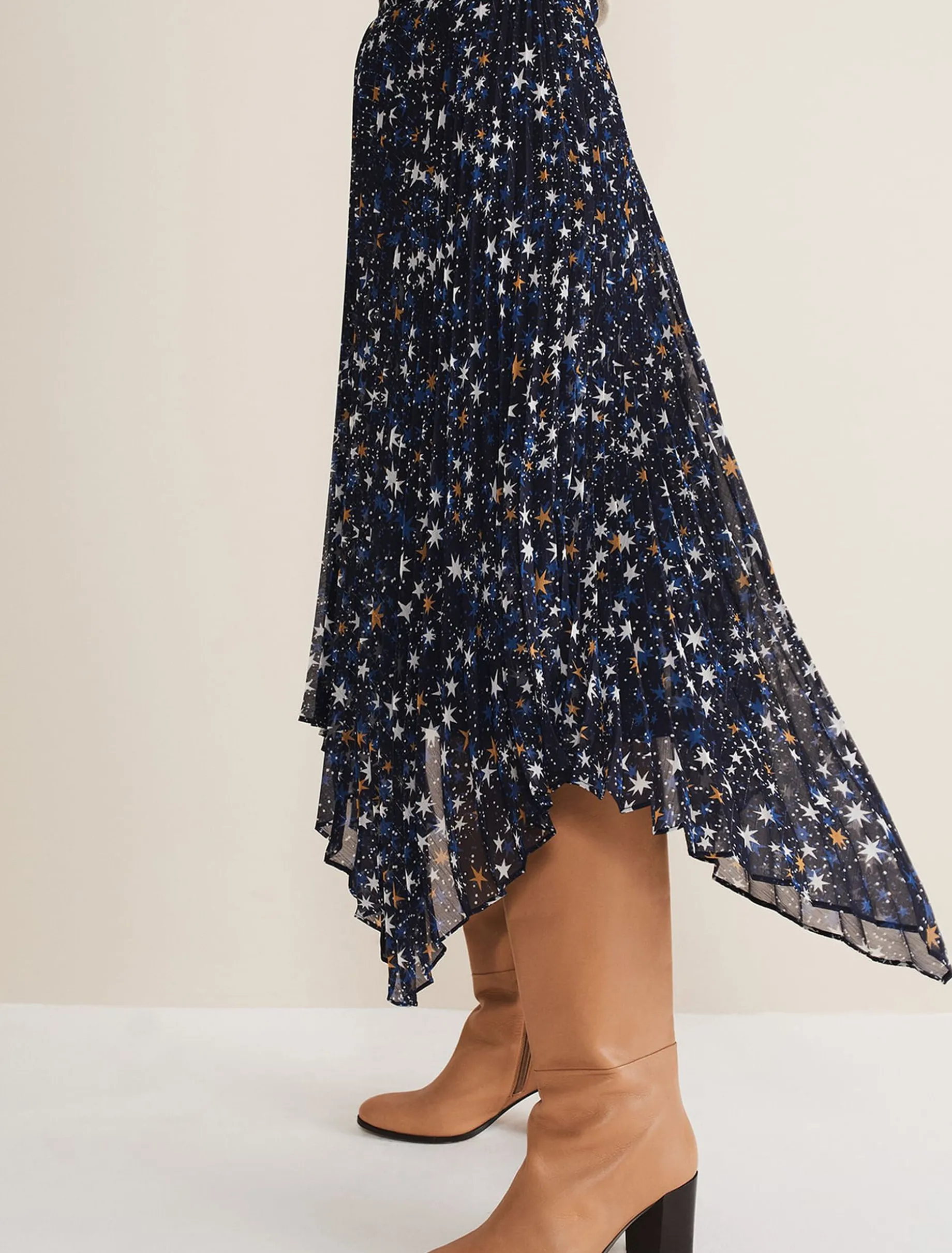 Zeba Star Pleated Midi Skirt